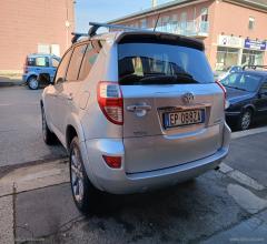 Auto - Toyota rav4 2.2 d-cat a/t 4wd lounge