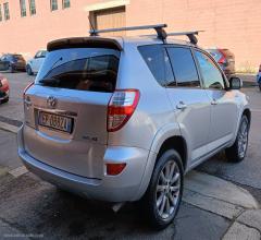 Auto - Toyota rav4 2.2 d-cat a/t 4wd lounge