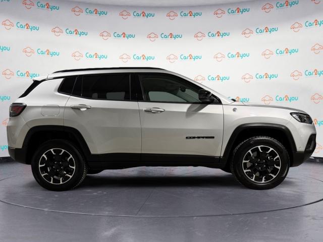 Auto - Jeep compass 1.3 t4 240cv phev at6 4xe trail.