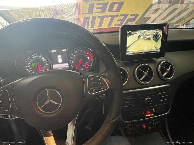 Auto - Mercedes-benz gla 180 cdi premium