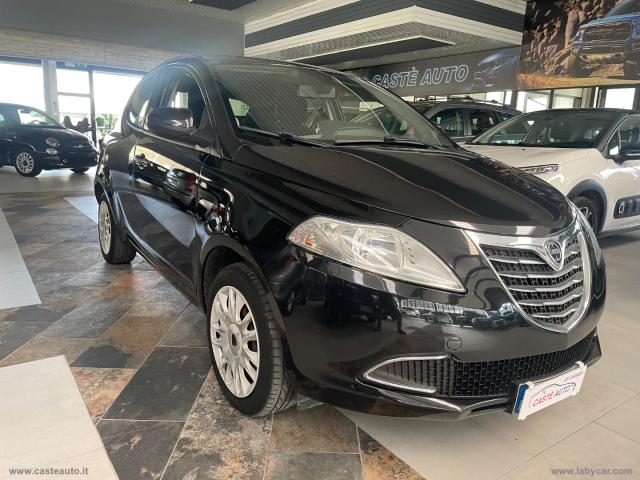 Auto - Lancia ypsilon 1.2 69 cv 5p. gold