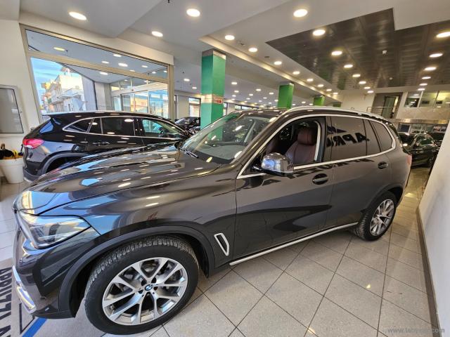 Auto - Bmw x5 xdrive25d xline