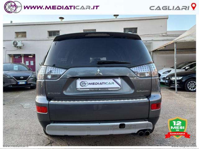 Auto - Mitsubishi outlander 2.0 di-d instyle 7 p.ti dpf