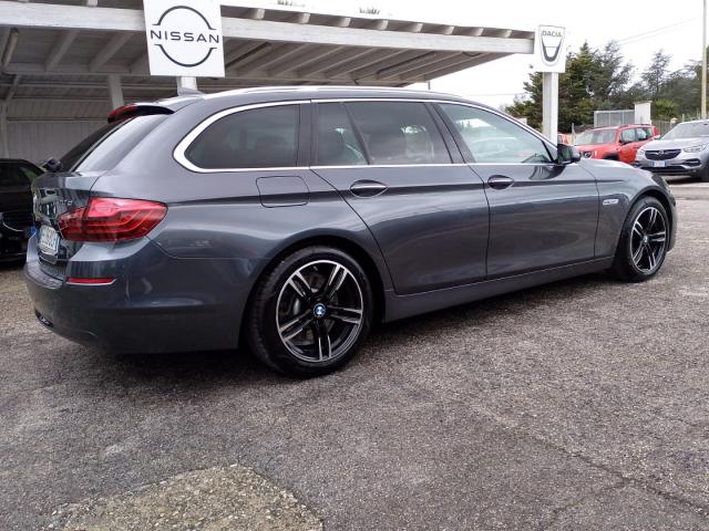 Auto - Bmw 520d touring luxury