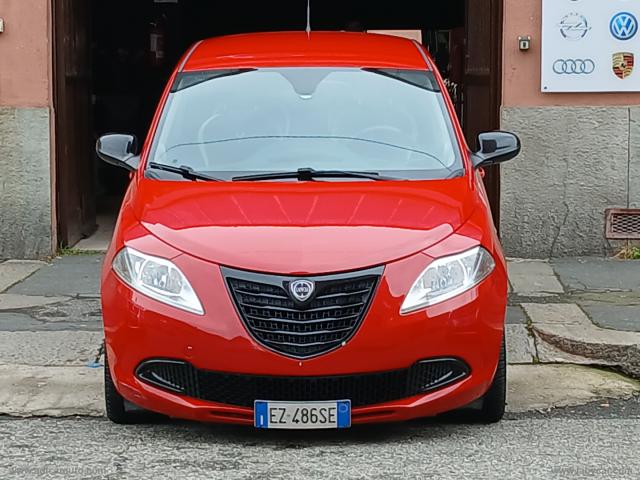 Auto - Lancia ypsilon 1.2 69 cv 5p.