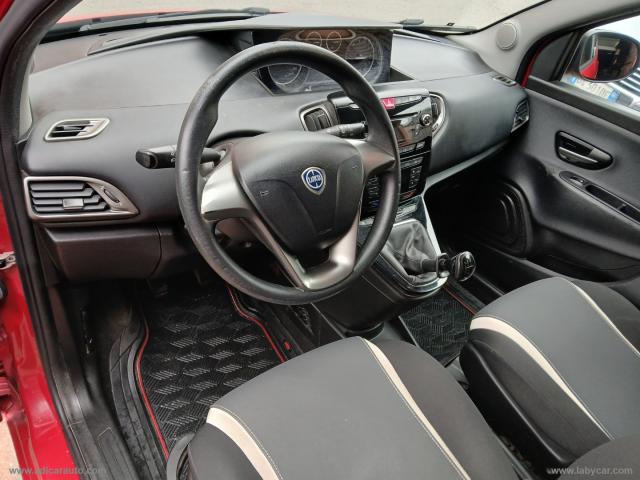 Auto - Lancia ypsilon 1.2 69 cv 5p.