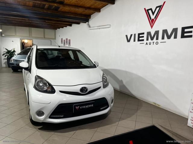 Toyota aygo 1.0 12v vvt-i 5p. cool soda conn.