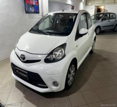 Auto - Toyota aygo 1.0 12v vvt-i 5p. cool soda conn.