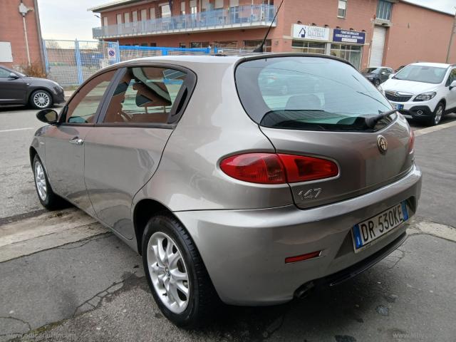 Auto - Alfa romeo 147 1.6 16v ts 5p.