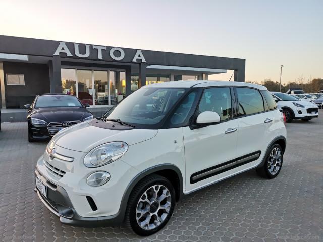 Auto - Fiat 500l 1.3 mjt 95 cv trekking