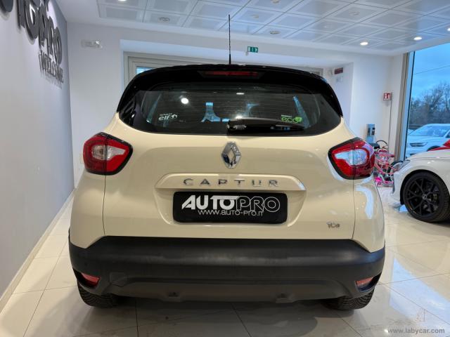 Auto - Renault captur 0.9 tce 12v 90 cv s&s live