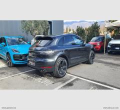 Auto - Porsche macan 2.0