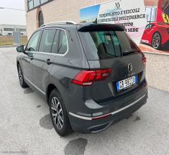 Auto - Volkswagen tiguan 1.5 tsi act life