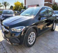 Auto - Mercedes-benz gla 200 d automatic business extra