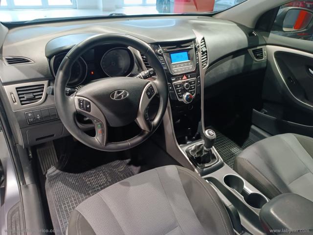 Auto - Hyundai i30 1.6 crdi 5p. classic