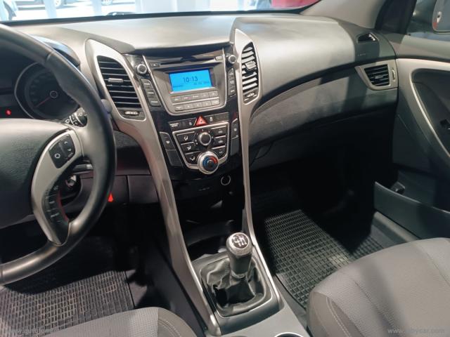 Auto - Hyundai i30 1.6 crdi 5p. classic