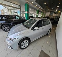 Auto - Volkswagen golf 2.0 tdi 115 cv scr life