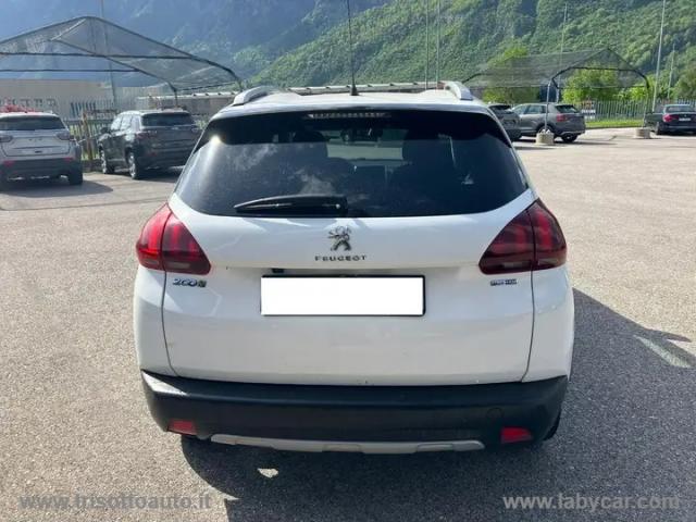 Auto - Peugeot 2008 bluehdi 100 gt line