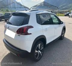 Auto - Peugeot 2008 bluehdi 100 gt line