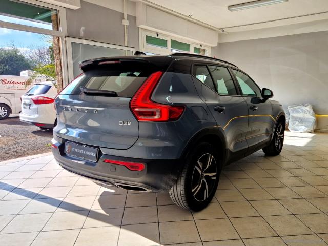 Auto - Volvo xc40 d3 geartronic r-design