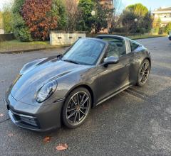 Auto - Porsche 911 targa 4