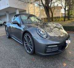 Auto - Porsche 911 targa 4