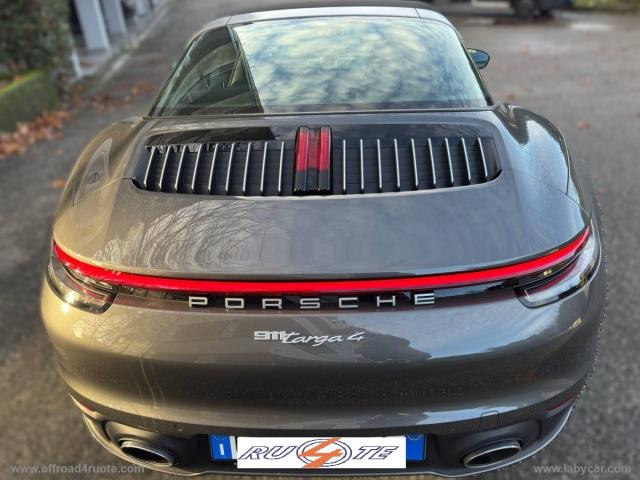 Auto - Porsche 911 targa 4