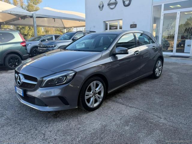 Auto - Mercedes-benz a 180 d sport