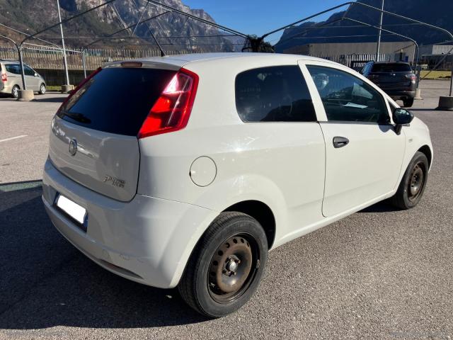 Auto - Fiat grande punto 1.3mjt 75 3p.van actual 2pt