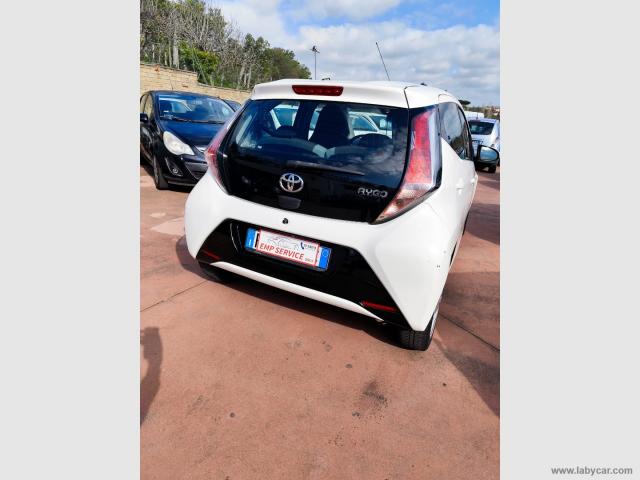 Auto - Toyota aygo 1.0 vvt-i 69 cv 5p. x-play