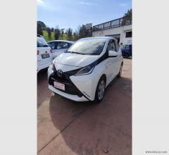 Auto - Toyota aygo 1.0 vvt-i 69 cv 5p. x-play