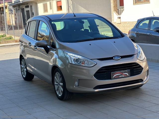 Auto - Ford b-max 1.4 90 cv gpl