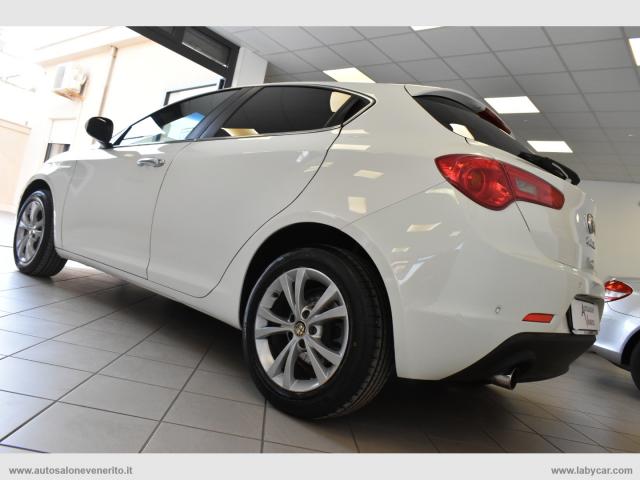 Auto - Alfa romeo giulietta 1.6 jtdm-2 105 cv distinctive