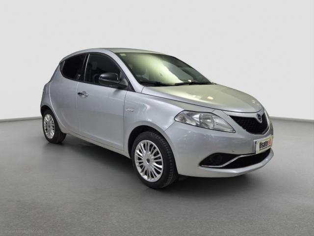 Auto - Lancia ypsilon 1.2 69 cv 5p. gpl silver