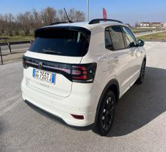 Auto - Volkswagen t-cross 1.0 tsi sport