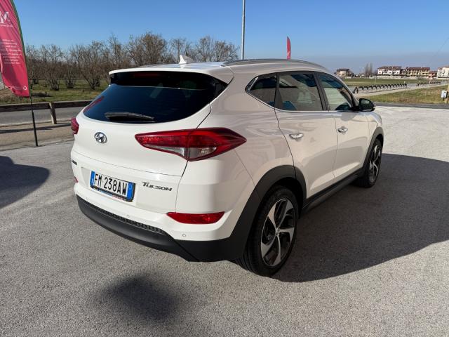 Auto - Hyundai tucson 1.7 crdi dct sound edition