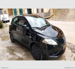 Auto - Lancia ypsilon 1.0 firefly 5p.s&s hyb. eco gold