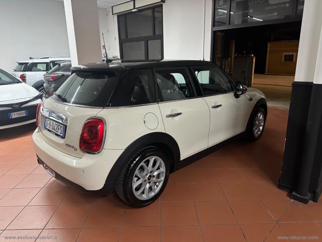 Auto - Mini mini cooper d 5 porte