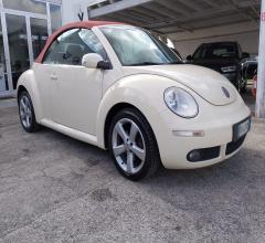 Auto - Volkswagen new beetle 1.6 gpl cabrio