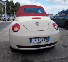 Auto - Volkswagen new beetle 1.6 gpl cabrio