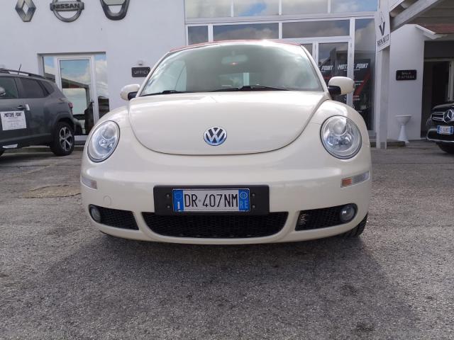 Auto - Volkswagen new beetle 1.6 gpl cabrio