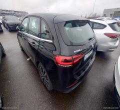 Auto - Mercedes-benz b 180 d automatic business extra