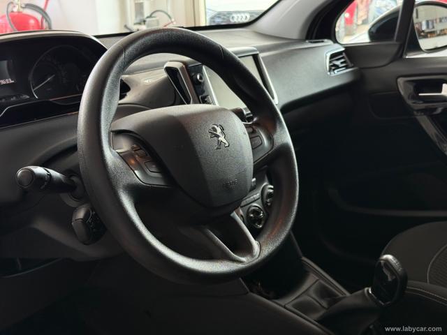 Auto - Peugeot 208 puretech 82 5p. gpl active