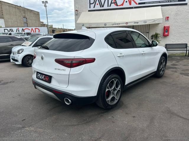 Auto - Alfa romeo stelvio 2.2 t.diesel 210cv at8 q4 b-tech