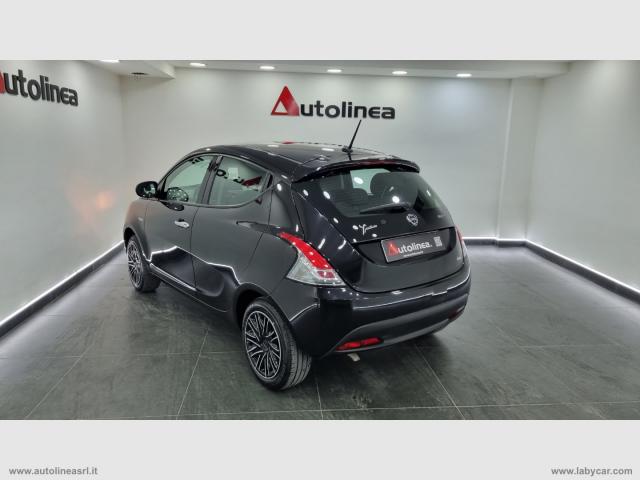 Auto - Lancia ypsilon 1.0 firefly 5p.s&s hybrid silver