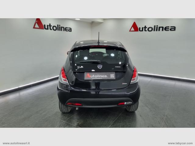 Auto - Lancia ypsilon 1.0 firefly 5p.s&s hybrid silver