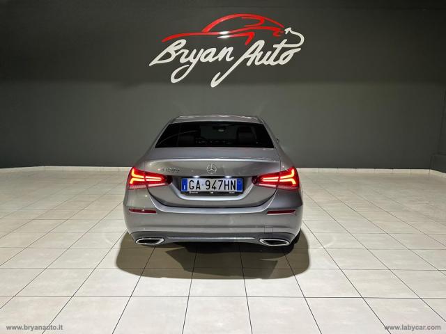 Auto - Mercedes-benz a 180 d automatic 4p. premium