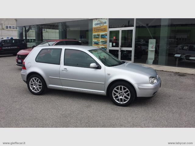 Volkswagen golf 1.6 16v 3p. highline neo-patentato