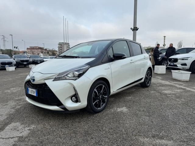 Auto - Toyota yaris 1.5 hybrid 5p. trend white ed.