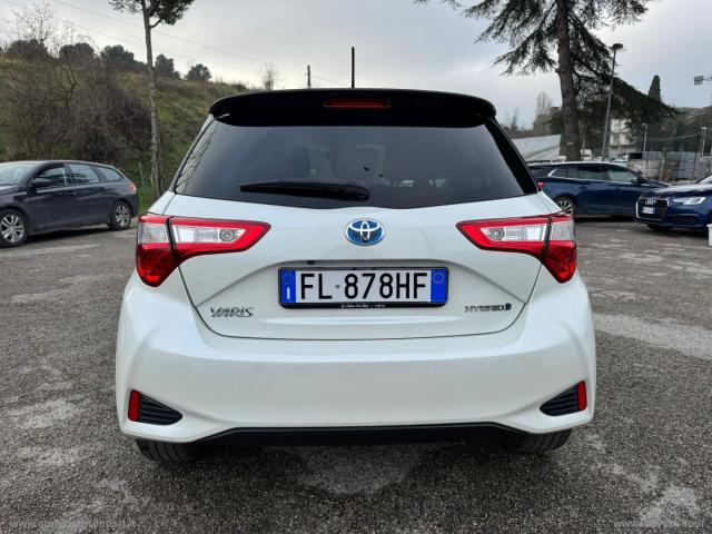 Auto - Toyota yaris 1.5 hybrid 5p. trend white ed.